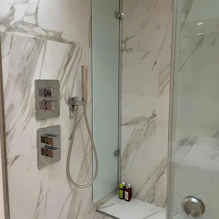Apartament Di Pregio In Centro A Mediolan